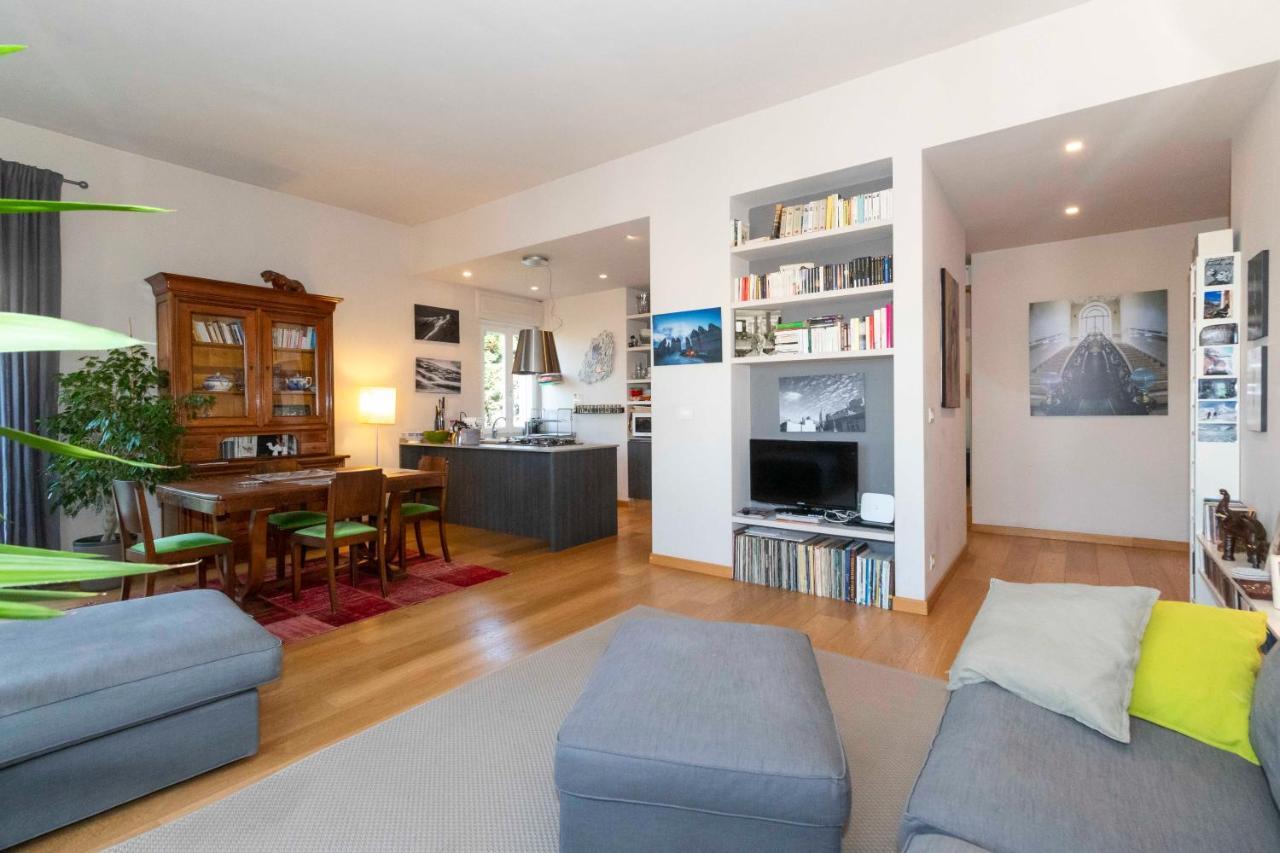 Charming Apartment With Parking! Torino Kültér fotó