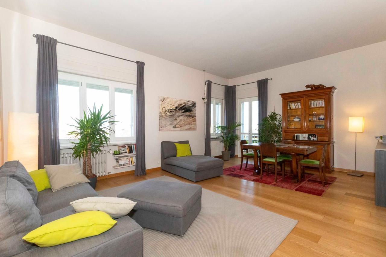 Charming Apartment With Parking! Torino Kültér fotó